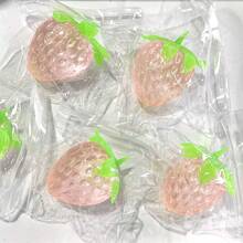 1個透明草莓捏捏樂,果凍水感材質壓力緩解,水晶透明水果捏捏樂,粉色燈光設計舒緩心情,果凍材質透明草莓捏捏樂 - 均碼 - 查看 4