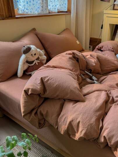 4pcs Solid Caramel Brown Bedding Set (1*Duvet Cover+1*Bed Sheet+2*Pillowcases, Core Not Included), Suitable For Student Dorms, Can Be Used As Duvet Cover, Bedding, Soft Skin-Friendly Puff Gauze Wrinkled Fabric, Size Options: Extra Large, Large, Standard Double, Single, Suitable For Dorms, Back To School Season And Other Occasions.