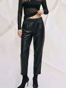 优雅黑色奢华PU皮裤，松紧腰设计，适合夏季派对、毕业典礼、休闲穿着、母亲节等场合。 - 黑色 - 查看 1