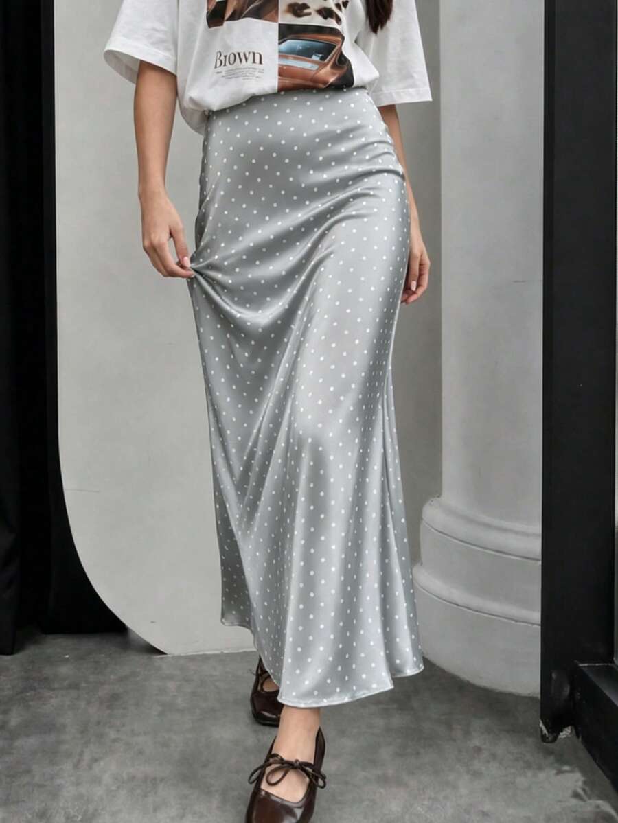 Chân váy chiffon chấm bi kiểu Pháp mùa Xuân/Hè 2026, cạp cao xếp ly, gấu váy xòe rộng, chất liệu lụa mềm mại, thích hợp cho các dịp thường ngày, công sở, tiệc tùng, cocktail, dạo chơi cuối tuần, tạo dáng tôn vóc dáng. - Màu xanh nhạt - Xem 1