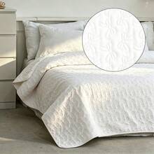 1pc Lightweight Summer Quilt, Ultrasonic Embossed Bow Pattern, Contemporary Fashion Style, Breathable And Cooling Summer Blanket, Machine Washable, Suitable For Office, Bedroom And More - White - View 7