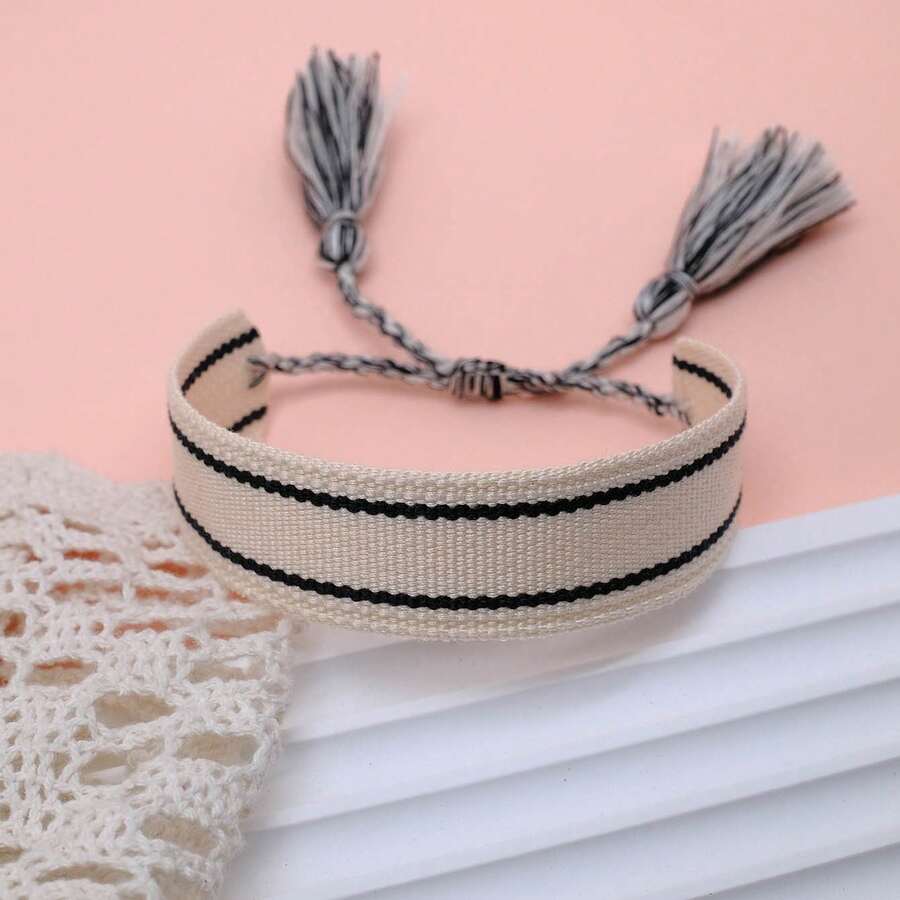 1pc Handmade Vintage Minimalist Boho Style Woven Bracelet, Suitable As Gift For Family, Friends, Students, Festivals, Parties, Traveling - Black and White - View 1