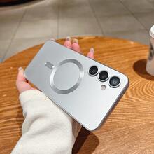 这款奢华磁吸手机壳兼容三星 Galaxy S24、S25 FE、S22、S23 Ultra Plus、S20、S21 FE、Note 20、A35、A55、A05、A15 等机型，采用柔软的 TPU 材质，同时也兼容 17、Air、16、E、15、14、13、12、11 Pro Max Plus 等机型。 - 銀色 - 查看 3
