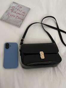Bolso de hombro cuadrado acolchado de unicolor clásico para mujer, bolso de maquillaje de PU retro con correa ajustable, cartera cuadrada, adecuado para uso al aire libre - Negro - Ver 3
