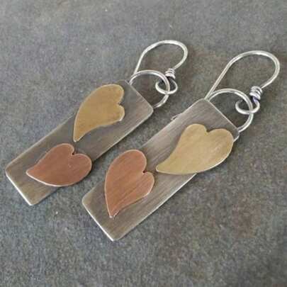 Handcrafted Vintage Minimalist Heart-Shaped Geometric Long Earrings, Exquisite Jewelry Accessories, Ideal For Daily Gatherings And Birthday Gifts
