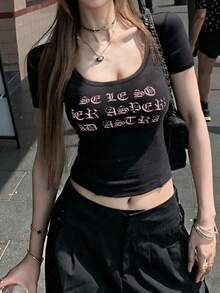女款U領短袖T恤，夏季新款字母印花，美式辣妹風，時尚休閒百搭修身短版上衣，黑色 - 黑色 - 查看 2