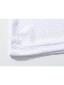 Camiseta de Estilo para la Temporada de Graduación, Cuello Redondo para Hombre con Diseño de Eslogan "Padre Orgulloso de un Graduado de 2026", Camiseta con Estampado Temático de Papá Graduado de 2026 - Blanco - Ver 3