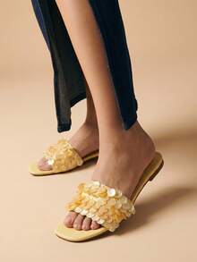 Glamine Women's Casual Comfortable Waverly Shell Flat Sandals - Yellow - View 1
