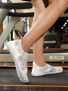 Women's New Outdoor Sports Shoes, Breathable Water Shoes, Slip-On Summer Shoes, Barefoot Hiking Shoes, Suitable For Gym, Beach, Boating, Stream, Surfing, Water Party - Bright White - View 11