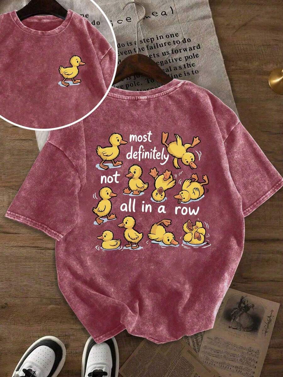 Áo thun nữ 100% cotton in hình vịt vàng dễ thương, màu đỏ nhạt, dáng ngắn, thích hợp mặc hàng ngày. Áo hoodie in hình vịt ngộ nghĩnh, mang tính châm biếm, đề tài sức khỏe tâm thần, áo thun truyền cảm hứng mùa hè.