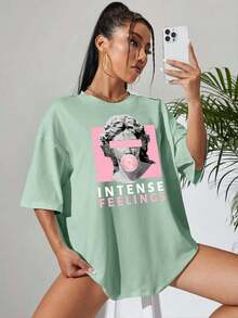 Camiseta de hombros caídos con gráficos de escultura y letras para mujer - Blanco - Ver 4
