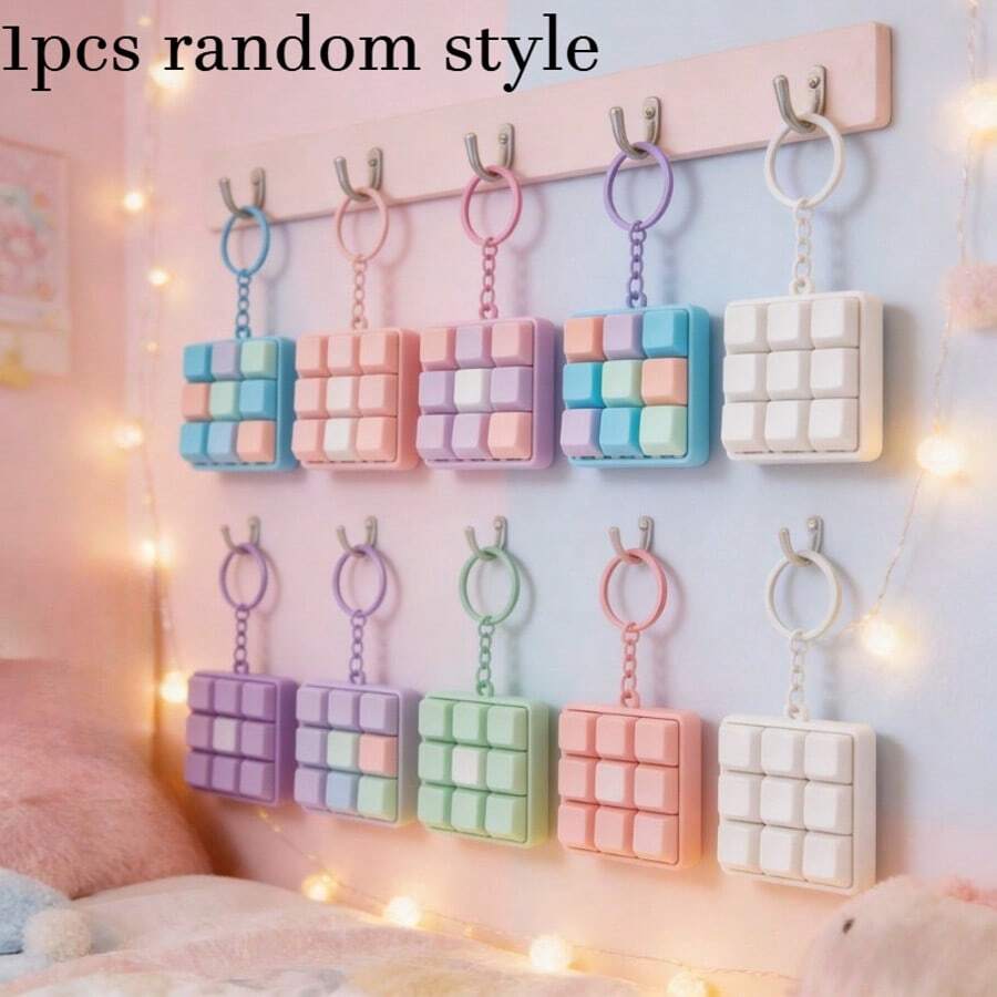 Llavero de teclado mecánico mini, accesorio de escritura portátil, perfecto para viajes y uso de oficina. Este llavero (equipado con teclas de colores y cadena - 9 cuadrículas - Ver 1