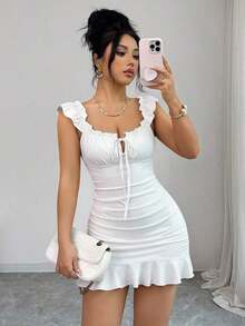 Vestido camisero con volantes en el bajo y hombros descubiertos, estilo vintage con estampado - Vestido entallado de línea A - Blanco - Ver 8