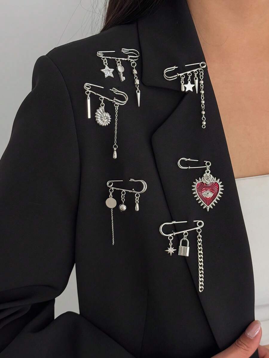 6pcs Vintage Gothic Fashion Casual Multi-Element Pendant Brooch Set, Including Metal Rivets, Keyhole, Starburst, Heart, Chain Tassel Lapel Pins, Suitable As Jacket, Shirt, Sweater, Scarf, Dress Jewelry Accessories, Ideal For Women's Daily Wear And Commute, Holiday Gift