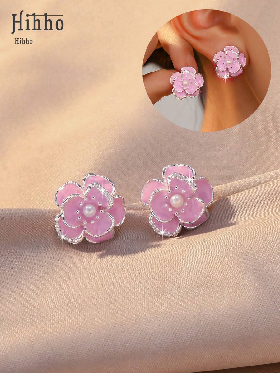 Hihho 一对柔粉色釉面珍珠花朵耳钉，3D立体花瓣设计，甜美百搭，适合女孩佩戴，可搭配连衣裙、毛衣、衬衫等。 - 珍珠花朵 - 查看 1