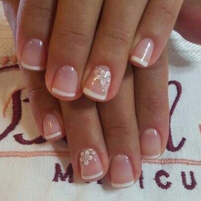 24pcs Cute Square Press On Fake Nails Pink Short Nail White Flowers Acrylic French Fake Nails Women Coffin Nails