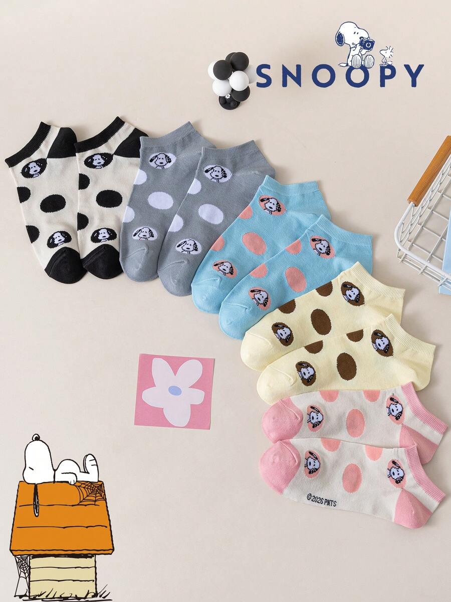 SNOOPY 1/5/10双装正品史努比印花女士夏季运动袜。可爱的卡通史努比印花设计，专为女士夏季穿搭打造。防臭、吸湿排汗，多功能休闲运动中筒袜，适合学生、通勤、送礼及多种场合。 - 彩色 - 查看 1