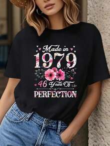 1979 Women'S Vintage Floral T-Shirt For 46Th Birthday - Comfortable Short Sleeve Crew Neck Top With Retro Text And Floral Applique Design, Ideal For Casual Spring And Summer Outfits, Made From Medium Stretch Fabric, Lightweight For Summer Fashion - 黑色 - 查看 1