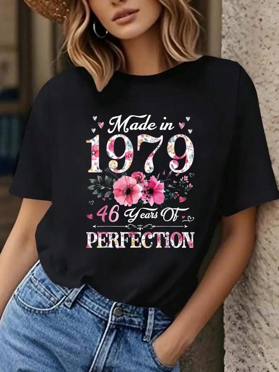 1979 Women'S Vintage Floral T-Shirt For 46Th Birthday - Comfortable Short Sleeve Crew Neck Top With Retro Text And Floral Applique Design, Ideal For Casual Spring And Summer Outfits, Made From Medium Stretch Fabric, Lightweight For Summer Fashion - 黑色 - 查看 1