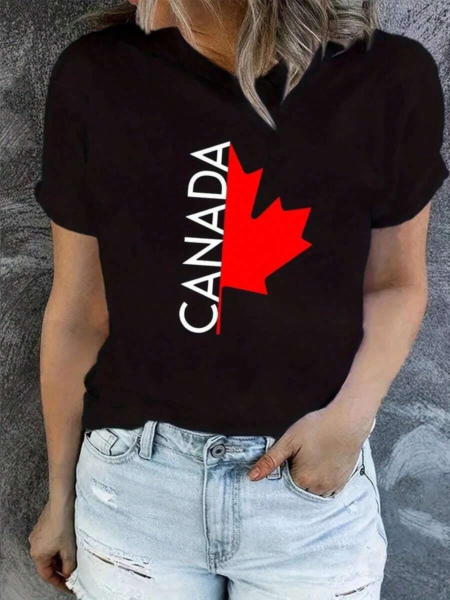 Women's Short-Sleeved T-Shirt, Casual Style, With Canadian Flag Print - Bold Maple Leaf Design, Contrasting Color Design, Regular Fit Crew Neck, Machine Washable For Year-Round Comfort, Women's Top, Easy Care, Loose And Pretty Fit, 100% Cotton. - 黑色 - 查看 1