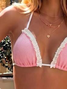 Bộ đồ bơi hai mảnh màu hồng và trắng độc quyền của Sweet Girl, viền bèo nhún tương phản, chất liệu co giãn cao, ôm sát, hoàn hảo cho bãi biển, khu nghỉ dưỡng và kỳ nghỉ spa. - Hồng - Xem 2