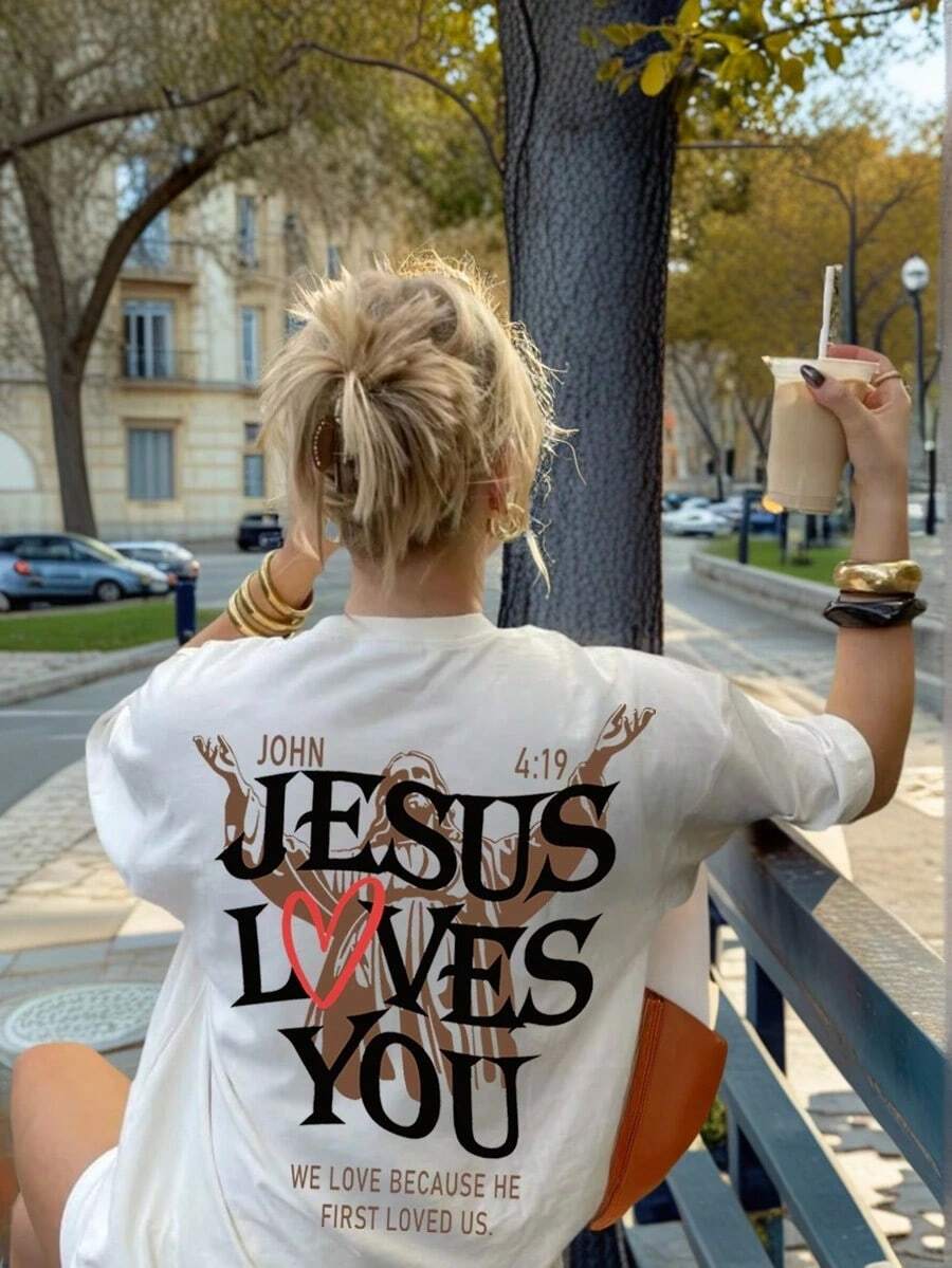 ropa de mujer Camiseta de manga corta con cuello redondo y estampado de letras "Jesus Loves You", estilo casual, adecuada para uso diario, color blanco de verano, camisas de mujer