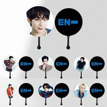 EN/HY Fandom Handhållna fläktar för Zhenyuan Liang, Sungchun Park, Seonwoo Kim, Riki Nishimura, kändismini-fans för sommaren - Multifärgad - Visa 1