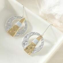 Minimalist Geometric Dual-Tone Earrings For Women, Suitable For Daily Commute And Versatile Occasions, Elegant Aesthetics - Two-color - View 8