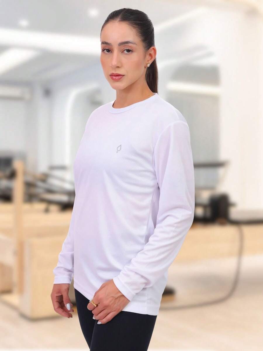 Women's Dry Fit Long Sleeve Basic T-Shirt, Lightweight And Comfortable - White - View 1