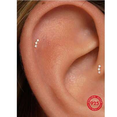 EleRunis 1 đôi bông tai bạc 925 mạ vàng 18K, kiểu cài móng vuốt, thích hợp cho xỏ khuyên xương tai/sụn tai/xoắn tai, trang sức ít gây dị ứng, phù hợp cho phụ nữ và bé gái đeo hàng ngày, dự đám cưới, tiệc tùng, lễ đính hôn.