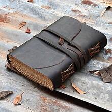 Vintage Leather Journal - 200 Pages Deckle Edge Rustic Paper - Unlined Pages Book Of Shadows Grimoire Junk Notebook Fantasy Medieval Gifts Sketchbook Antique Scrapbook Dark Brown 7"X5" - 深棕色 - 查看 6