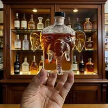 1个300毫升大象造型玻璃酒瓶 - 耐用动物造型威士忌、白兰地醒酒器，底座稳固，方便旅行携带，适合酒吧和家庭聚会 - 独特的礼品之选，旅行饮品容器，优雅艺术酒吧用品 - 大象 - 查看 3