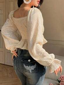 Blusa de encaje calado en beige, de moda para el Día de San Valentín, boda, fiesta, festival de música, vacaciones de playa casual.Crop top corto con diseño de nudo delantero, camisa ajustada para mujer, primavera/verano - Beis - Ver 2