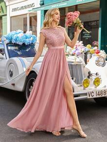 Đầm phù dâu maxi thanh lịch bằng chiffon với cổ đứng, chi tiết ren tương phản và khóa kéo. - Hồng - Xem 5