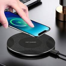 新款防滑无线充电器,兼容 17/16/16 Plus/16 Pro Max/15/14/13/SE 系列、Galaxy S25/S24/S23 系列,支持快速无线充电 - 彩色 - 查看 11