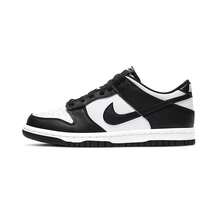 Nike Dunk "Black" 男女同款時尚百搭舒適休閒皮革千禧復古熊貓GS低幫兒童板鞋黑白CW1590-100 - 黑與白 - 查看 2