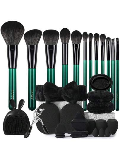 Bộ dụng cụ trang điểm 32 món bao gồm: 12 cọ trang điểm + 3 bông mút trang điểm + 3 bông mút trang điểm mini + 3 bông phấn tam giác + 3 bông phấn dạng cushion mini + 2 miếng bọt biển rửa mặt + 2 dây đeo chậu rửa tay + 1 băng đô + 1 dụng cụ vệ sinh cọ trang điểm + 1 dụng cụ uốn mi + 1 dụng cụ làm mềm lông mặt bằng silicon.