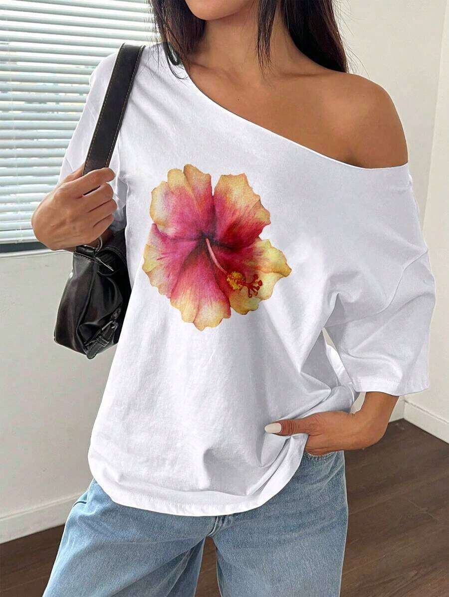 Women's Casual Loose Fit T-Shirt, White With Maroon Details, Asymmetrical Neckline, Plus Size - 白色 3 - 查看 1