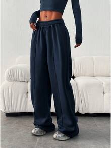 Celana Jogging Wanita Kasual Longgar Warna Polos Pinggang Elastis dengan Kantong untuk Musim Dingin - Navy Blue - View 5