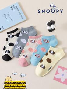 SNOOPY 1/5/10双装正品史努比印花女士夏季运动袜。可爱的卡通史努比印花设计，专为女士夏季穿搭打造。防臭、吸湿排汗，多功能休闲运动中筒袜，适合学生、通勤、送礼及多种场合。 - 彩色 - 查看 3