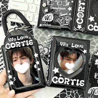 1pc Creative Black Star Card Holder, Dotted Star Photo Card Clip, K-Pop Idol Photo Card Holder, Concert Fanlight, Made Of PU Material, Suitable For 3-3.5 Inch Mini Photos, Photos, 3-Inch Idol Photos, Anime/Game Cards, Campus Cards, Access Cards, Bus Cards, Key Chain, Bag Pendant