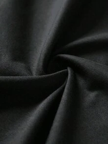 Palabra grande con estrella que representa fuerza y superación personal inspirando confianza y determinación camiseta para mujer de corte moderno cómoda para uso diario y expresión positiva - Negro - Ver 3