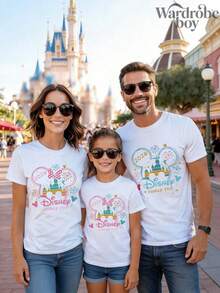 Disney 1PC Licensed "2026 Disney Family Trip" Cartoon Printed T-Shirt, Family Matching Short Sleeve Tee For Disney Travel, Vacations & Theme Parks. 2026 New Style, Ideal For Family Outings & Gatherings, Unisex For All Ages. High-Quality Cotton Fabric, Soft & Breathable. Vivid Castle & Mickey Ears Print Design, The Best Gift For Disney Fans & Families. - 女士/孩子T卹 - 查看 1