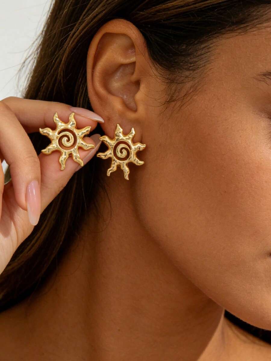 1 par de pendientes asimétricos de aleación de zinc con forma de sol, pendientes versátiles y vintage para mujeres - Dorado - Ver 1