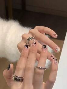 24pcs Short Square Press-On Nails, Cute Contrast Color Heart Design - Multicolor - View 2