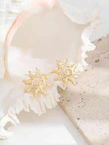1 par de pendientes asimétricos de aleación de zinc con forma de sol, pendientes versátiles y vintage para mujeres - Dorado - Ver 5