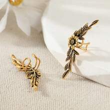 Women's Fashion Ear Clips, 3D Floral Design, Retro Texture, Vacation Gift Atmosphere Earrings - Gold - View 7