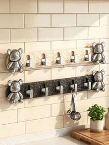 Móc treo áo khoác hình gấu dễ thương gắn tường, giá treo đồ dính chắc chắn với 5 móc, không cần khoan, dùng để treo mũ, túi xách, chìa khóa, khăn tắm. Móc treo hình gấu dính chắc chắn, giá treo tường đa năng. - Nhiều màu - Xem 8