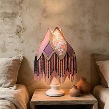 Pantalla de lámpara con borlas de flores 3D suaves de color púrpura y azul, pantalla de lámpara de tela floral con flores de cristal y perlas, sin incluir la base de la lámpara, solo la pantalla - Pantalla de lámpara grande morada de 6 pétalos / cuentas negras - Ver 3