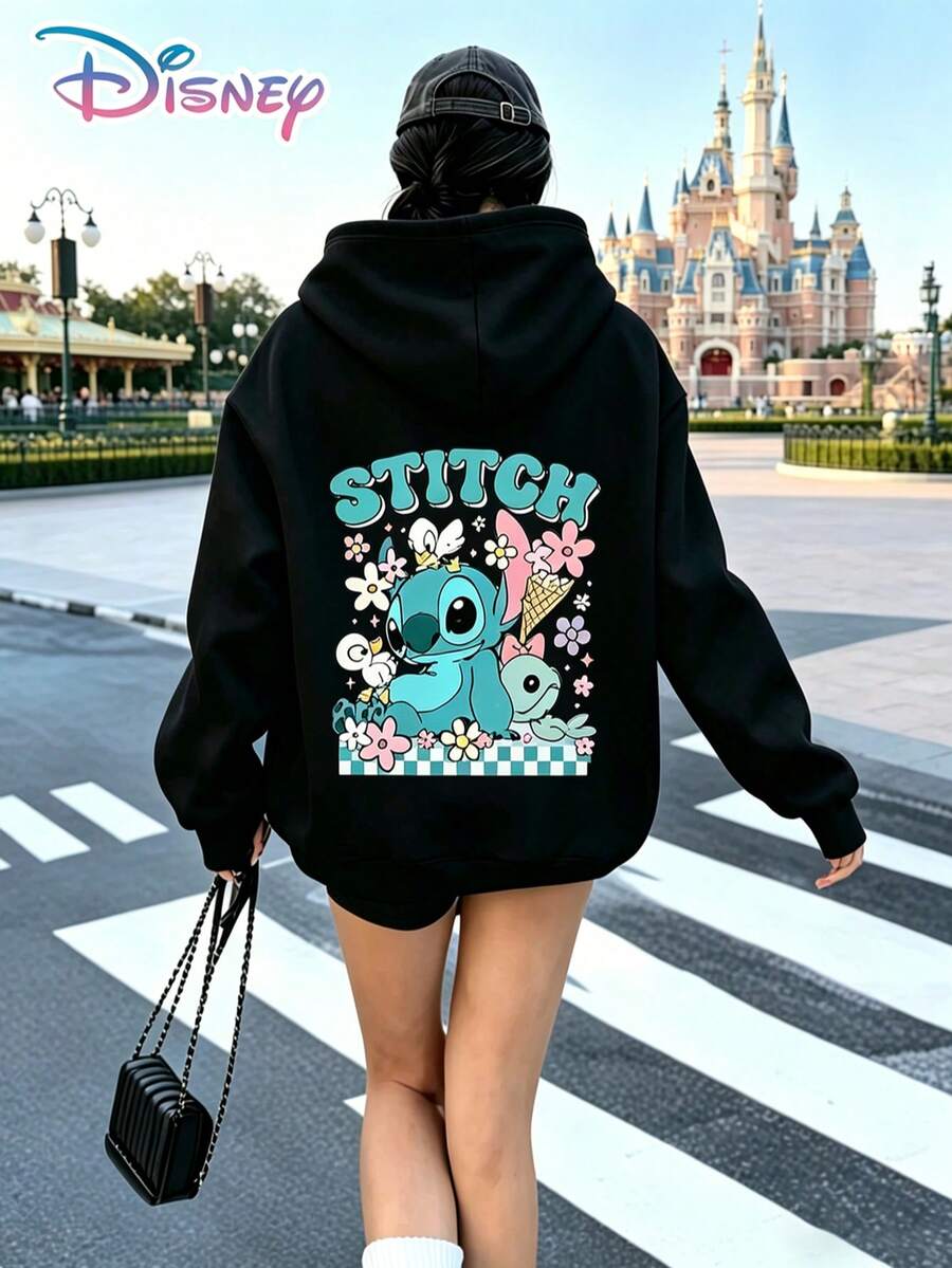 Disney Lilo & Stitch Y2K Printed Sweatshirt. Cute And Cuddly Stitch And Friends Print, Loose-Fitting Top. Casual, Versatile, And A Perfect Holiday Gift Choice. (Women's Autumn/Winter Clothing/Elegant Women's Outfits/Patterned Hoodies/Printed Tops/Casual Outfits For Women/Women Trending Now/Holiday Co-Ord/Plus Size Friendly) - màu đen - Xem 1